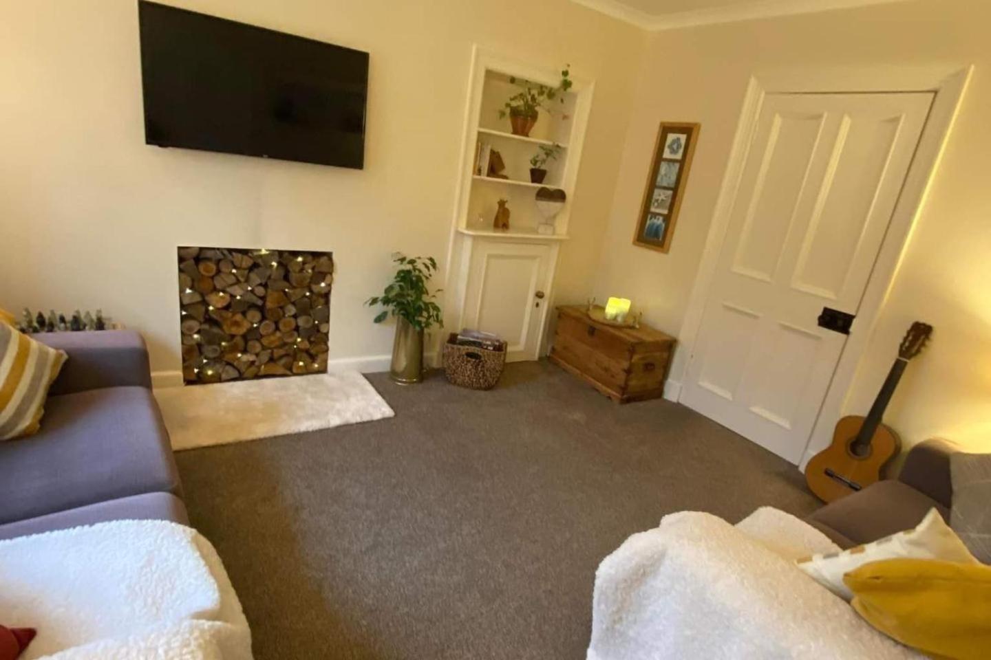 Newburghaprtment Scotland Sleeps 4 Firepit Garden Apartment Купар Екстериор снимка